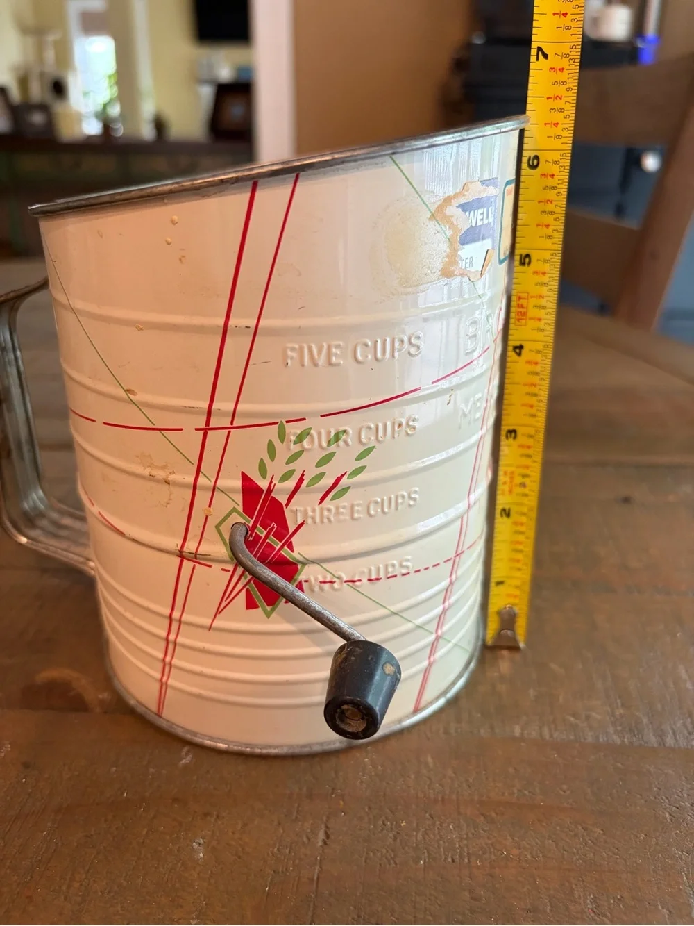 Vintage 1979 Bromwells 5 Cup Measuring Flour Sifter Tin Retro Kitchen Decor USA